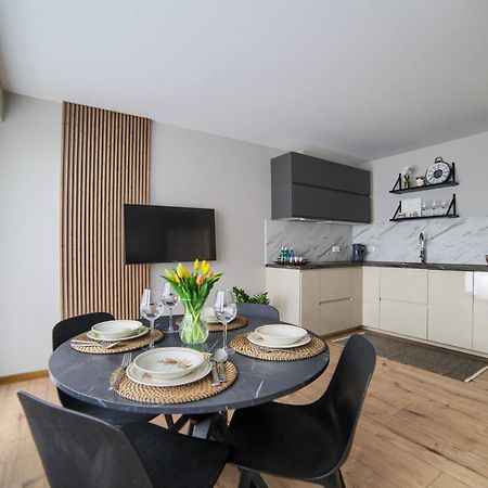 Ferienwohnung Nowotarzanka Neumarkt Exterior foto